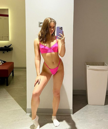 Александра, 24 года, 3 размер груди